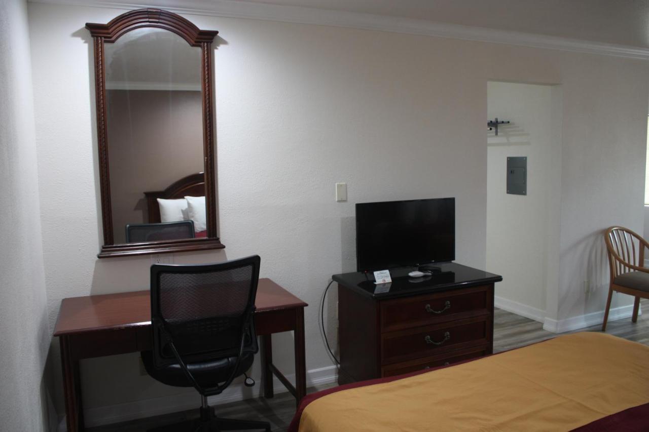 Value Inn & Suites Реддінг Екстер'єр фото