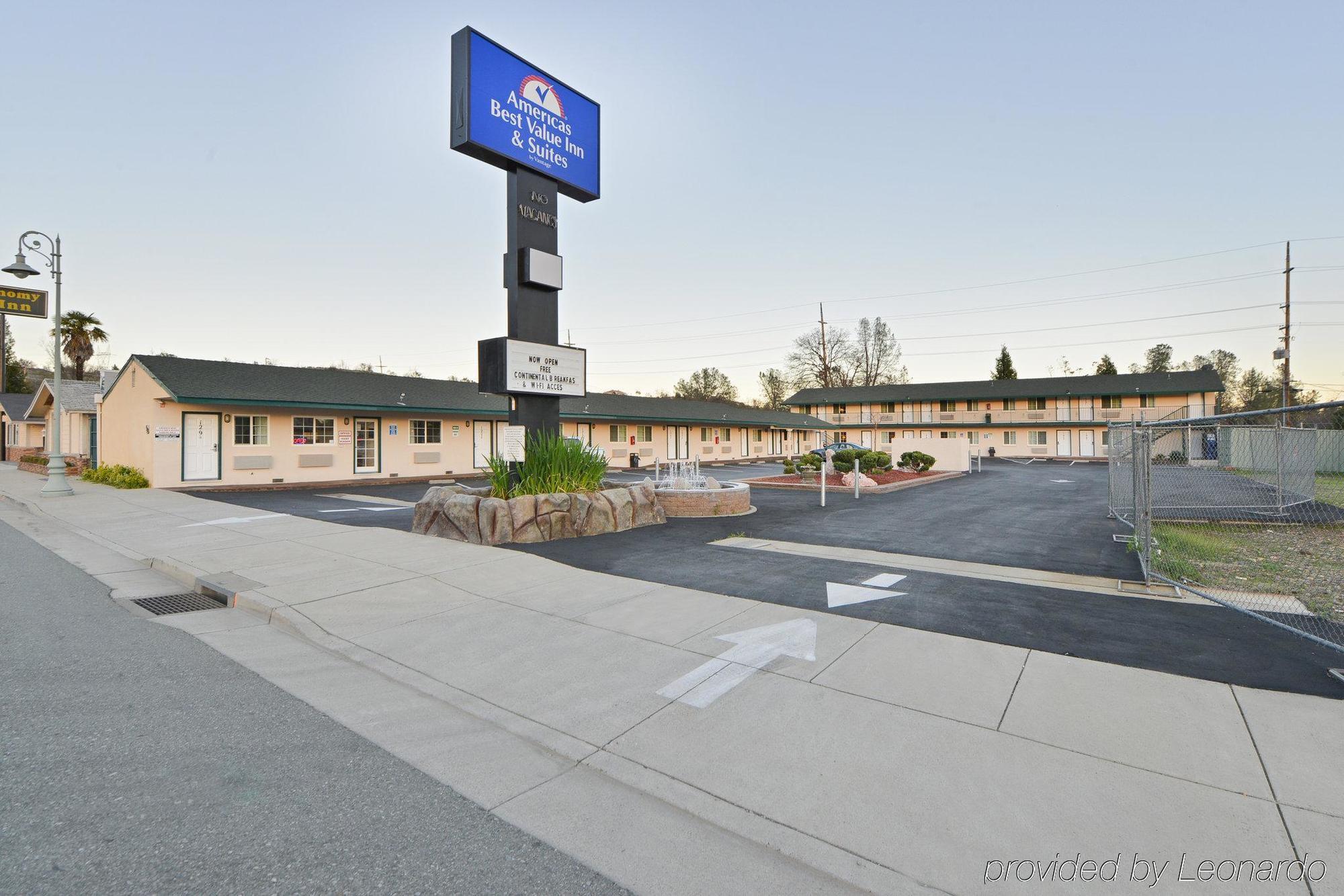 Value Inn & Suites Реддінг Екстер'єр фото