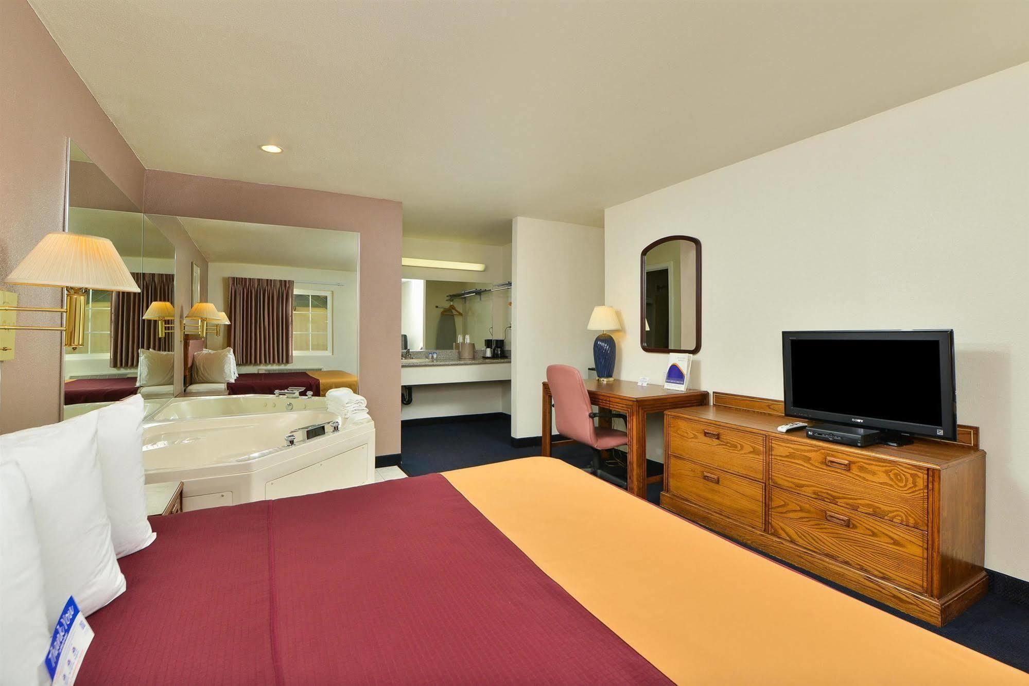 Value Inn & Suites Реддінг Екстер'єр фото